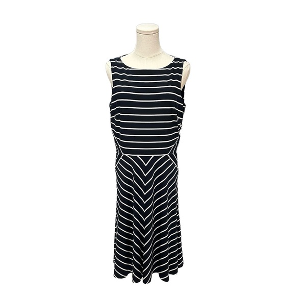 Ralph Lauren Dresses & Skirts - Lauren RalphDress Womens Sz  12 Black Chevron Striped Sleeveless Jewel Neck EUC